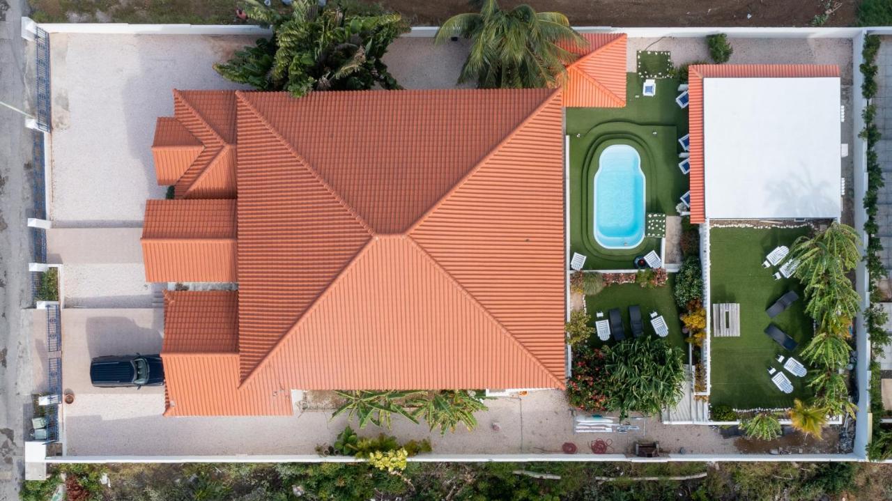 Adonai Hotel Boutique Виллемстад Экстерьер фото