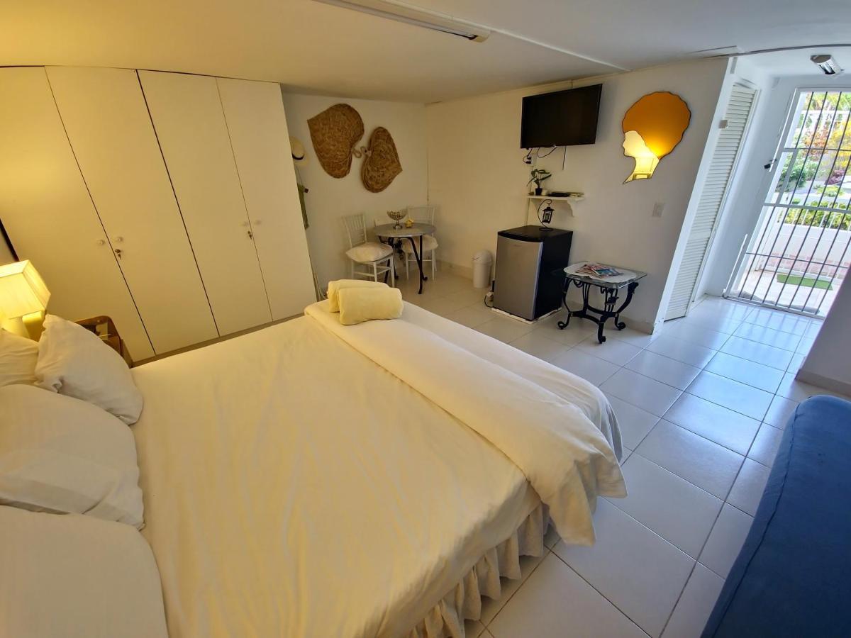 Adonai Hotel Boutique Виллемстад Экстерьер фото