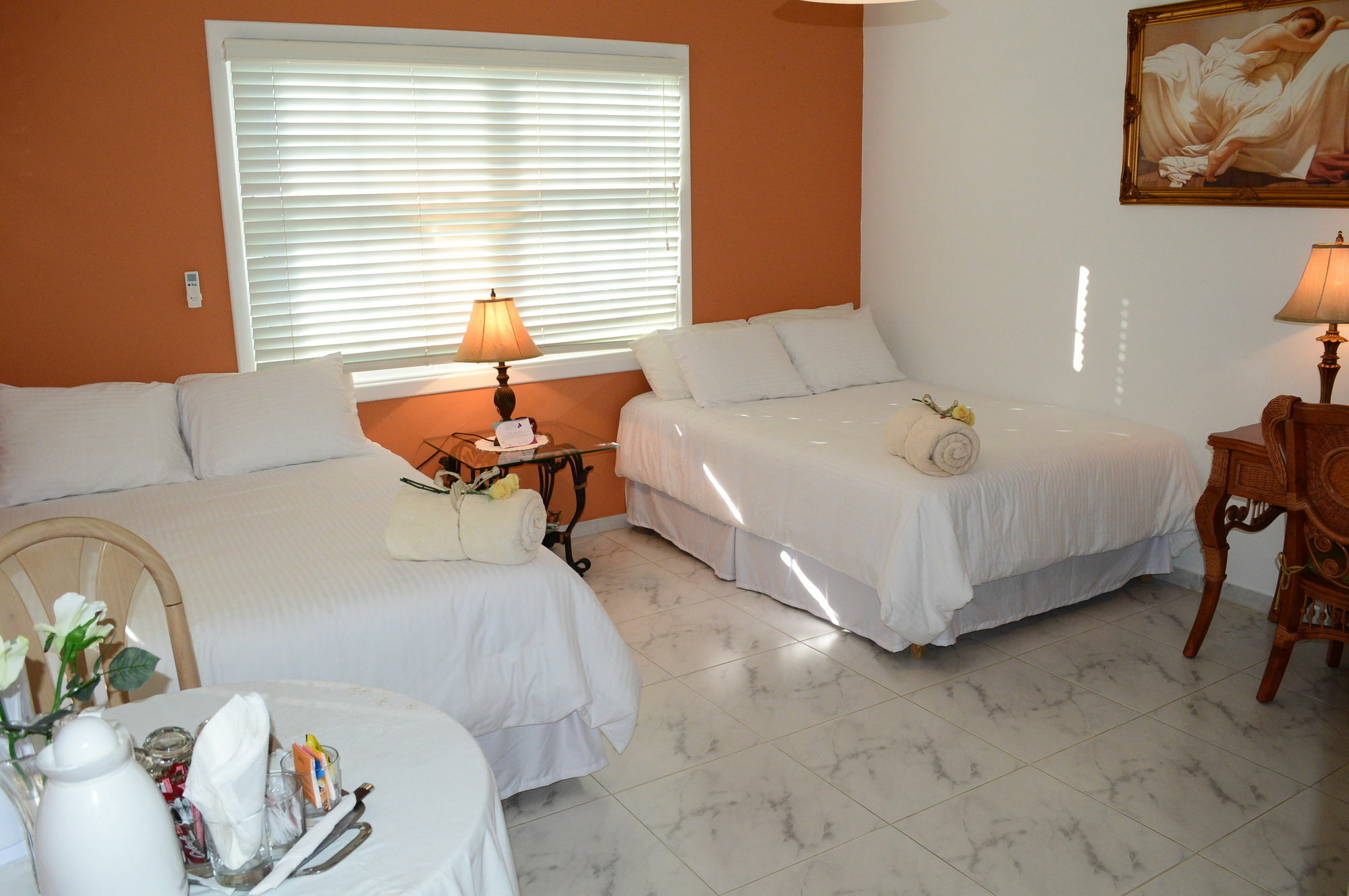 Adonai Hotel Boutique Виллемстад Экстерьер фото